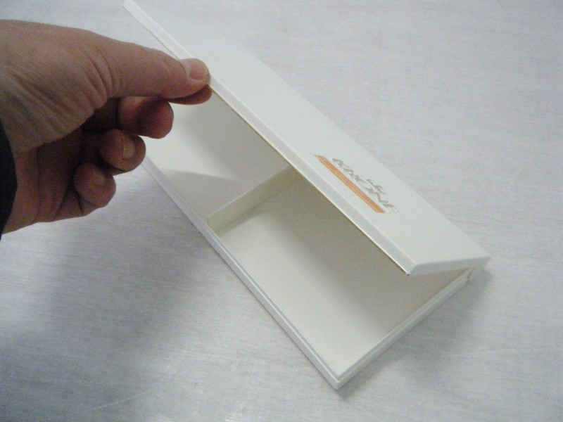 ドイツ プラスチック製シガレットケース (1980～1990)