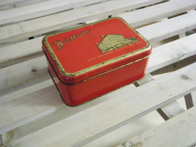 旧西ドイツ時代のヴィンテージ菓子缶　ベルリンA